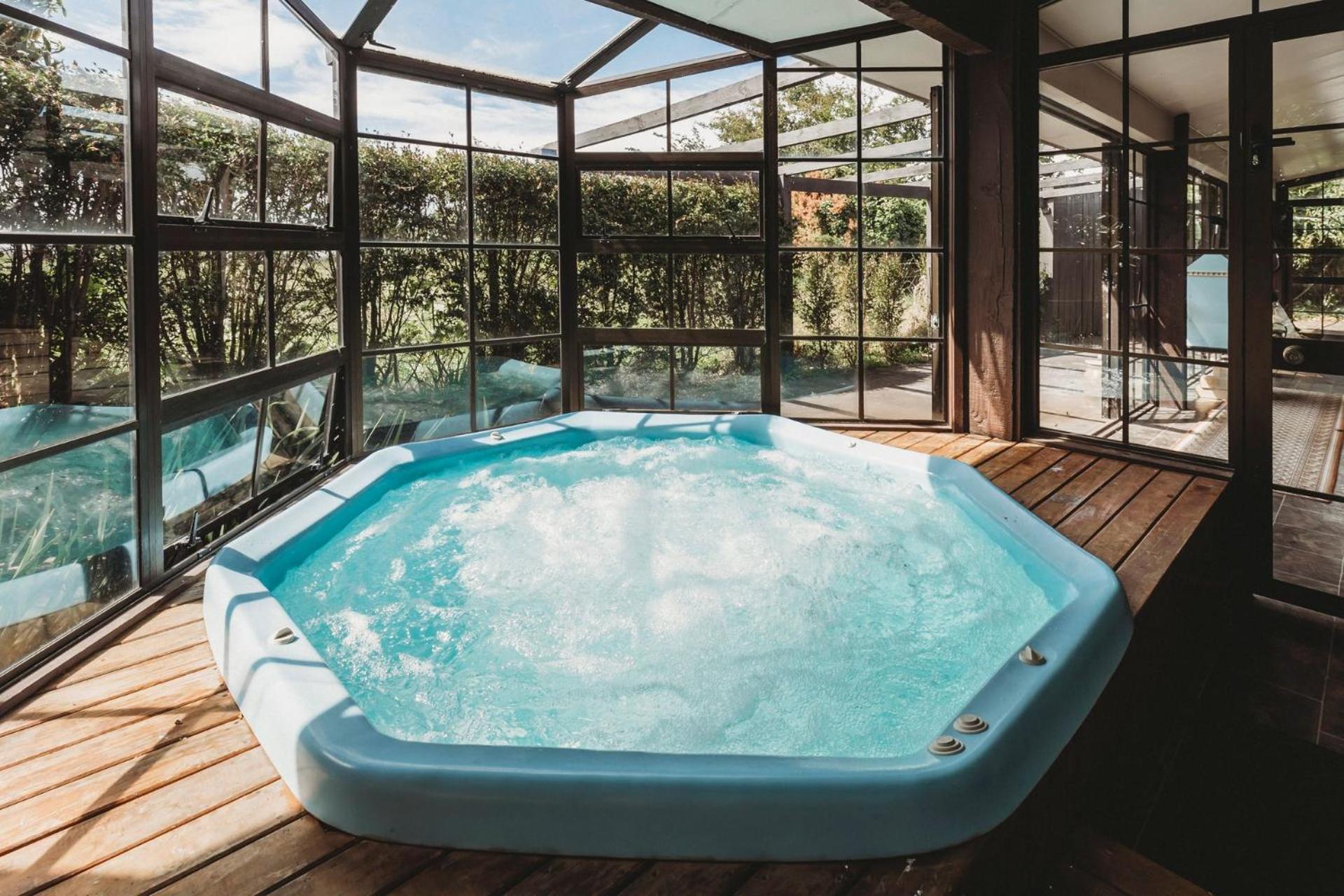 Family Fun - 4Br Home With Swimming Pool And Spa 新普利茅斯 外观 照片